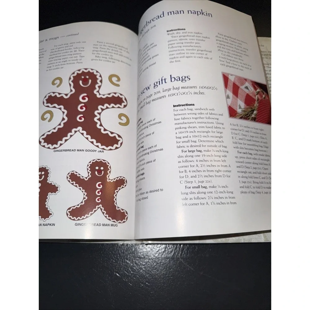 Vintage 1999 Christmas‎ All Through The House Crafts Cookbook Recipes Cook Book